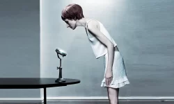 magem representativa de uma pessoa com anorexia, destacando a importância da conscientização e do apoio para aqueles que lutam contra esse transtorno alimentar.